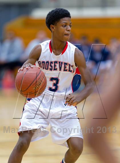 Thumbnail 1 in Smithson Valley vs. Roosevelt (NISD Boys Basketball Tournament) photogallery.