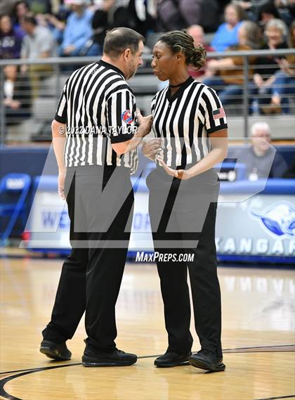 Thumbnail 1 in Huckabay vs Strawn (UIL Region III-1A Quarterfinal) photogallery.