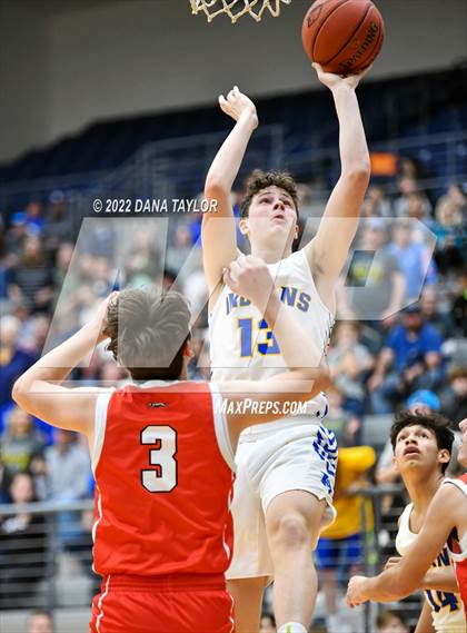 Thumbnail 3 in Huckabay vs Strawn (UIL Region III-1A Quarterfinal) photogallery.