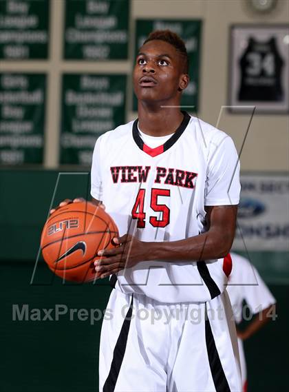 Thumbnail 3 in Narbonne vs. View Park (Paul Pierce Classic)  photogallery.