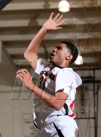 Thumbnail 2 in Narbonne vs. View Park (Paul Pierce Classic)  photogallery.