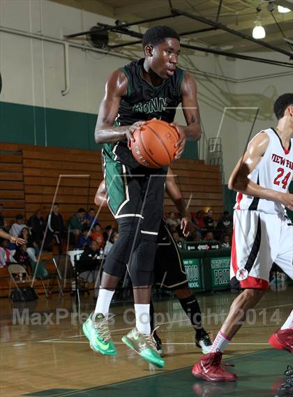 Thumbnail 2 in Narbonne vs. View Park (Paul Pierce Classic)  photogallery.