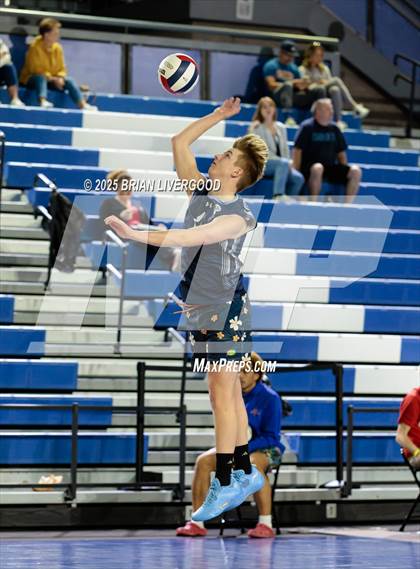 Thumbnail 2 in Littleton Public Schools vs. Niwot (CHSAA 5A Round 1) photogallery.