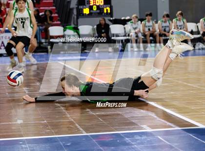 Thumbnail 2 in Littleton Public Schools vs. Niwot (CHSAA 5A Round 1) photogallery.