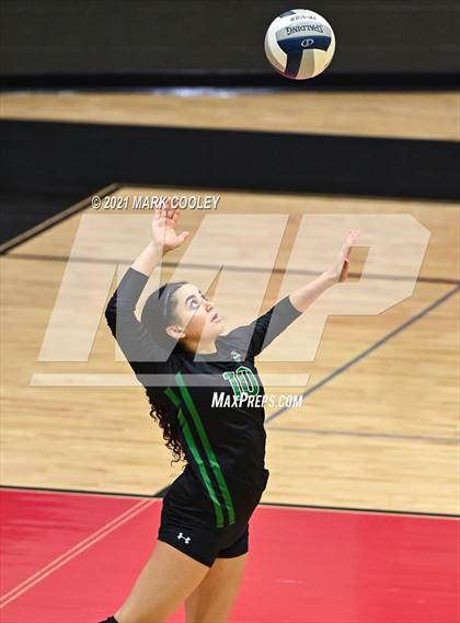 Thumbnail 1 in Ellison vs. Midway (6A Bi-District) photogallery.