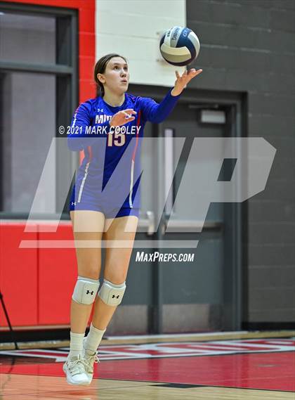 Thumbnail 2 in Ellison vs. Midway (6A Bi-District) photogallery.