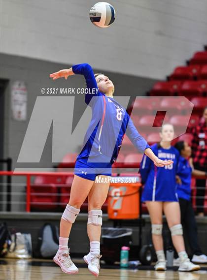 Thumbnail 1 in Ellison vs. Midway (6A Bi-District) photogallery.