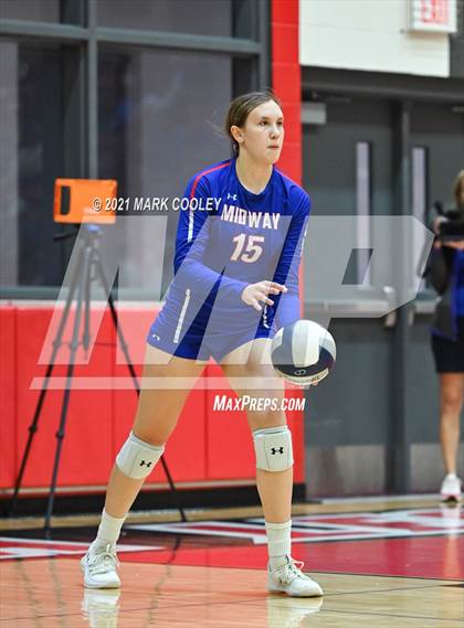 Thumbnail 2 in Ellison vs. Midway (6A Bi-District) photogallery.