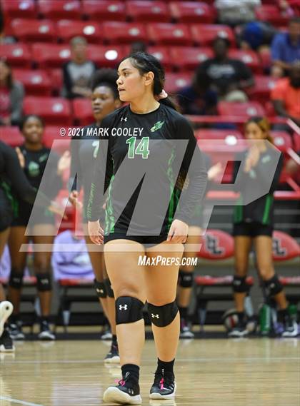 Thumbnail 2 in Ellison vs. Midway (6A Bi-District) photogallery.