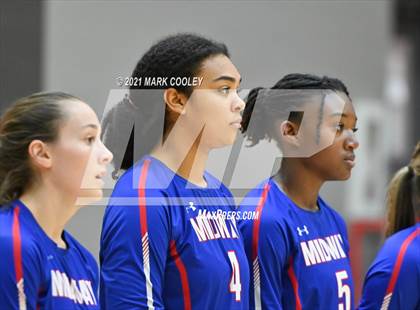 Thumbnail 2 in Ellison vs. Midway (6A Bi-District) photogallery.
