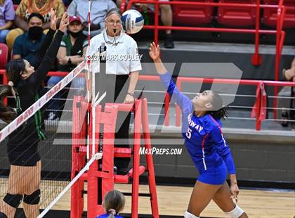 Thumbnail 1 in Ellison vs. Midway (6A Bi-District) photogallery.