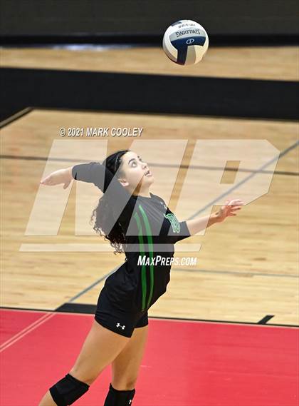 Thumbnail 3 in Ellison vs. Midway (6A Bi-District) photogallery.