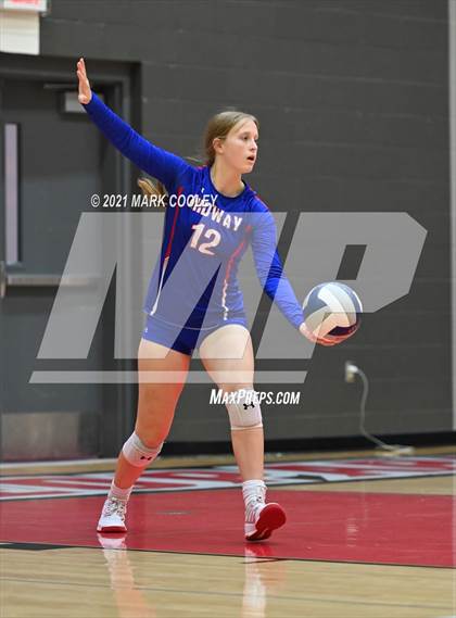 Thumbnail 2 in Ellison vs. Midway (6A Bi-District) photogallery.