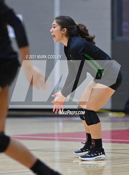 Thumbnail 1 in Ellison vs. Midway (6A Bi-District) photogallery.