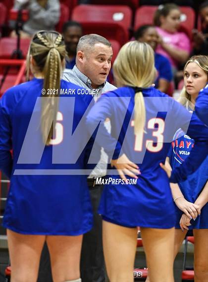 Thumbnail 3 in Ellison vs. Midway (6A Bi-District) photogallery.