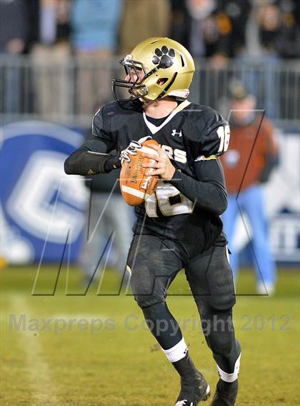 Thumbnail 1 in Windsor vs. Hand (CIAC Class L Final) photogallery.