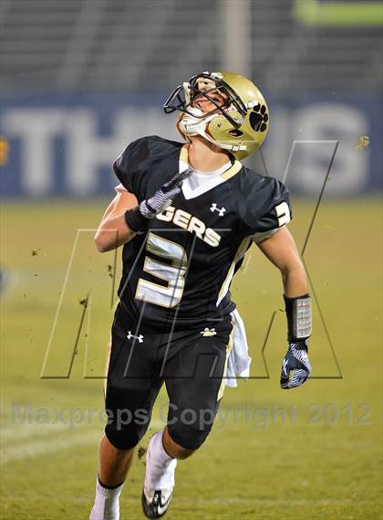 Thumbnail 1 in Windsor vs. Hand (CIAC Class L Final) photogallery.