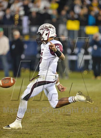 Thumbnail 1 in Windsor vs. Hand (CIAC Class L Final) photogallery.
