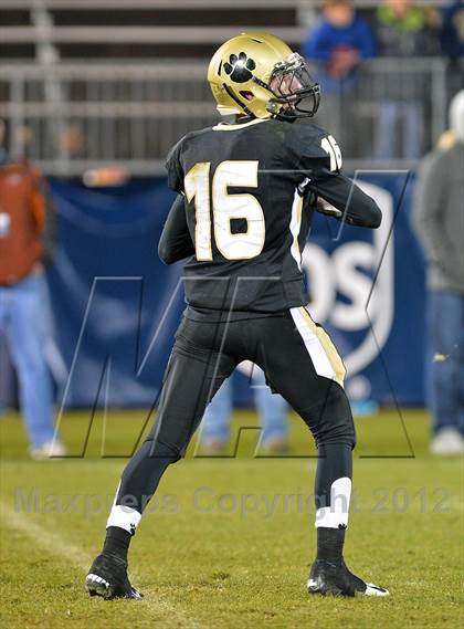 Thumbnail 3 in Windsor vs. Hand (CIAC Class L Final) photogallery.