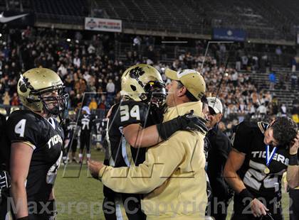 Thumbnail 3 in Windsor vs. Hand (CIAC Class L Final) photogallery.