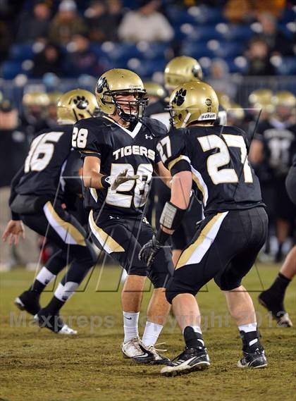 Thumbnail 2 in Windsor vs. Hand (CIAC Class L Final) photogallery.