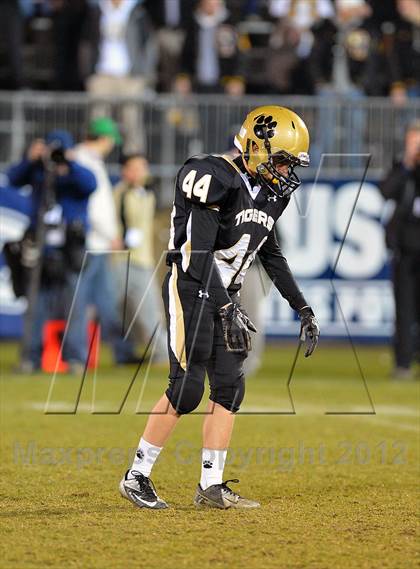 Thumbnail 3 in Windsor vs. Hand (CIAC Class L Final) photogallery.