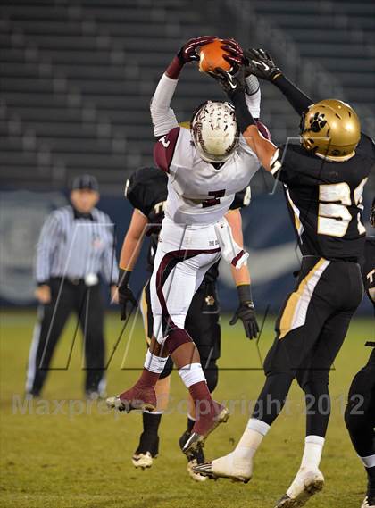 Thumbnail 1 in Windsor vs. Hand (CIAC Class L Final) photogallery.