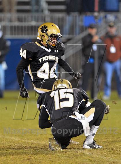 Thumbnail 1 in Windsor vs. Hand (CIAC Class L Final) photogallery.