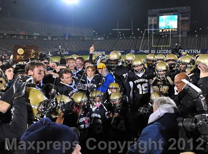 Thumbnail 2 in Windsor vs. Hand (CIAC Class L Final) photogallery.
