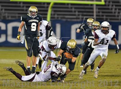 Thumbnail 3 in Windsor vs. Hand (CIAC Class L Final) photogallery.