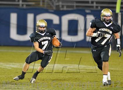 Thumbnail 3 in Windsor vs. Hand (CIAC Class L Final) photogallery.
