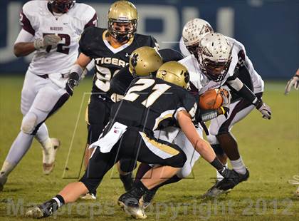 Thumbnail 3 in Windsor vs. Hand (CIAC Class L Final) photogallery.