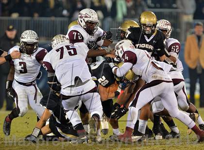 Thumbnail 2 in Windsor vs. Hand (CIAC Class L Final) photogallery.