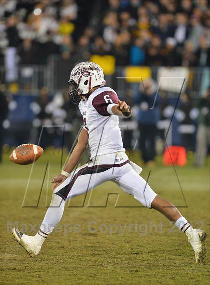 Thumbnail 3 in Windsor vs. Hand (CIAC Class L Final) photogallery.