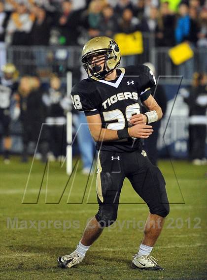 Thumbnail 2 in Windsor vs. Hand (CIAC Class L Final) photogallery.