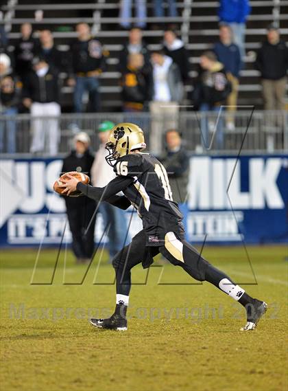 Thumbnail 3 in Windsor vs. Hand (CIAC Class L Final) photogallery.