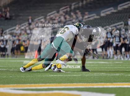 Thumbnail 3 in Vandegrift vs. Longview (UIL 6A D2 Regional) photogallery.