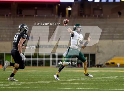 Thumbnail 2 in Vandegrift vs. Longview (UIL 6A D2 Regional) photogallery.