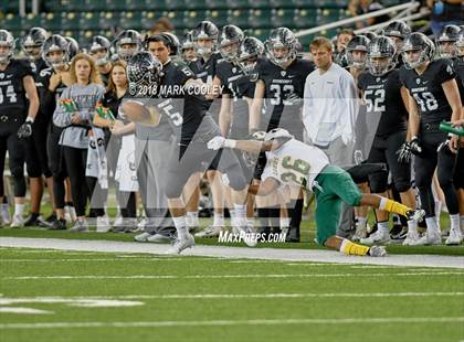 Thumbnail 3 in Vandegrift vs. Longview (UIL 6A D2 Regional) photogallery.