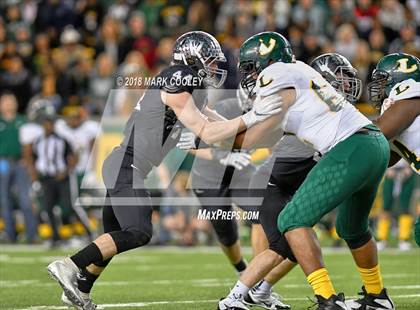 Thumbnail 2 in Vandegrift vs. Longview (UIL 6A D2 Regional) photogallery.