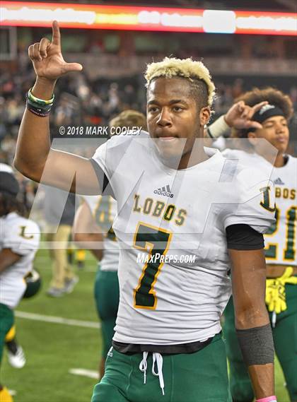 Thumbnail 1 in Vandegrift vs. Longview (UIL 6A D2 Regional) photogallery.