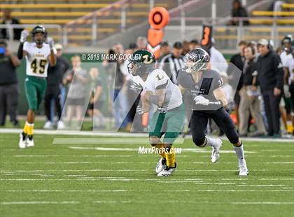 Thumbnail 1 in Vandegrift vs. Longview (UIL 6A D2 Regional) photogallery.