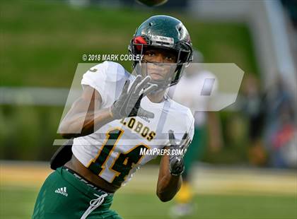 Thumbnail 2 in Vandegrift vs. Longview (UIL 6A D2 Regional) photogallery.