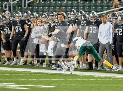Thumbnail 2 in Vandegrift vs. Longview (UIL 6A D2 Regional) photogallery.