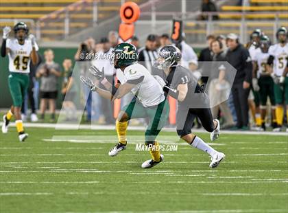 Thumbnail 2 in Vandegrift vs. Longview (UIL 6A D2 Regional) photogallery.