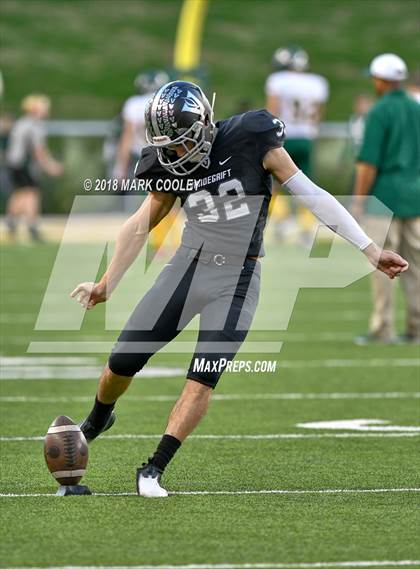 Thumbnail 2 in Vandegrift vs. Longview (UIL 6A D2 Regional) photogallery.