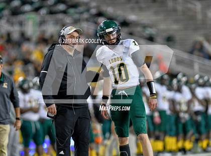 Thumbnail 1 in Vandegrift vs. Longview (UIL 6A D2 Regional) photogallery.