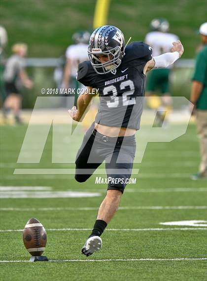 Thumbnail 1 in Vandegrift vs. Longview (UIL 6A D2 Regional) photogallery.