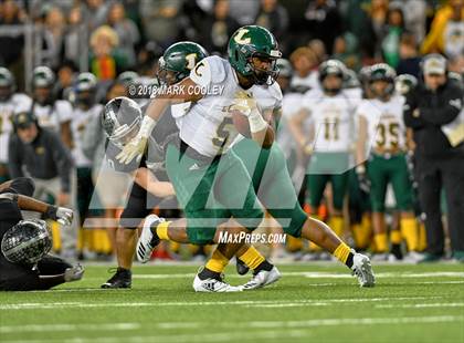 Thumbnail 3 in Vandegrift vs. Longview (UIL 6A D2 Regional) photogallery.