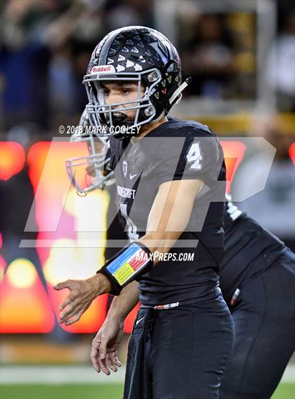 Thumbnail 2 in Vandegrift vs. Longview (UIL 6A D2 Regional) photogallery.